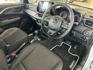 Suzuki Swift 1.2 GLX auto - Image 8