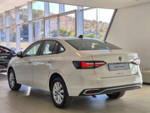 Volkswagen Polo sedan 1.6 Life manual - Image 18