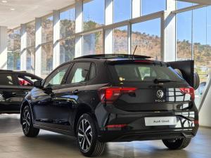 Volkswagen Polo hatch 1.0TSI Life manual - Image 8