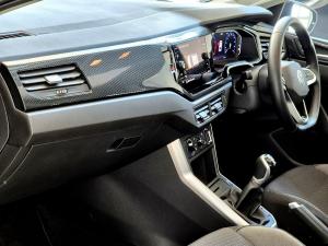 Volkswagen Polo hatch 1.0TSI Life manual - Image 9