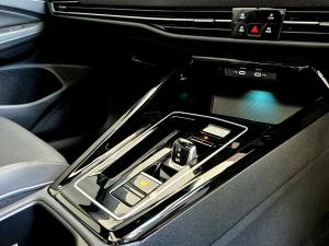 Volkswagen Golf 1.4TSI R-Line Plus - Image 17