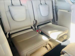 Toyota Land Cruiser Prado 4.0 VX - Image 12
