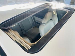 Toyota Land Cruiser Prado 4.0 VX - Image 13