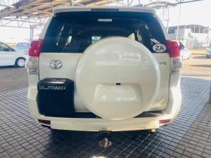 Toyota Land Cruiser Prado 4.0 VX - Image 6