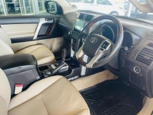 Toyota Land Cruiser Prado 4.0 VX - Image 9