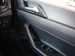 Volkswagen Polo hatch 1.0TSI Life manual - Image 7