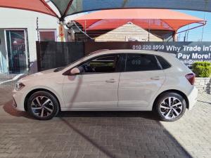 Volkswagen Polo hatch 1.0TSI Life auto - Image 3