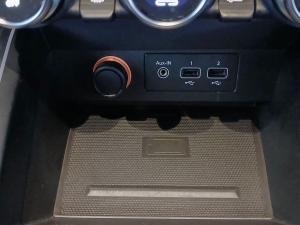 Renault Clio 1.0 Turbo Intens - Image 18