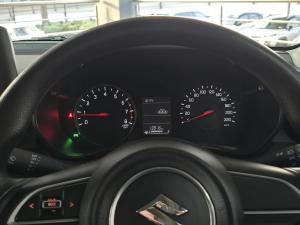 Suzuki Swift 1.2 GL+ manual - Image 12