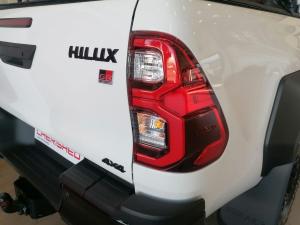 Toyota Hilux 2.8GD-6 double cab 4x4 GR-Sport - Image 8