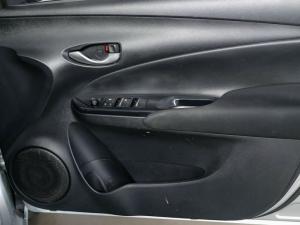 Toyota Yaris 1.5 Xs - Image 17