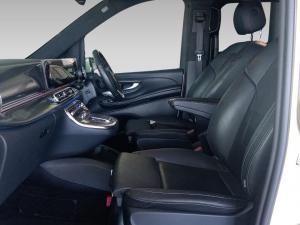 Mercedes-Benz V-Class V300d Exclusive - Image 14