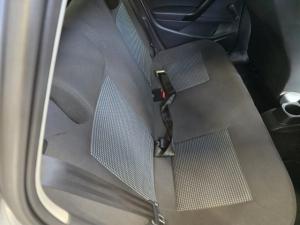 Volkswagen Polo Vivo hatch 1.6 Comfortline auto - Image 16