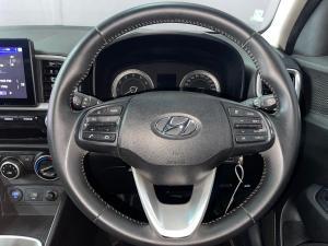 Hyundai Venue 1.0T Fluid auto - Image 14