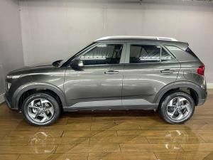 Hyundai Venue 1.0T Fluid auto - Image 9