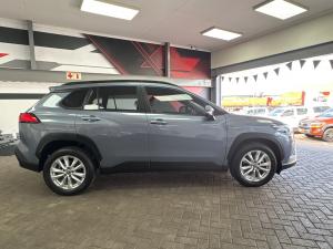 Toyota Corolla Cross 1.8 Hybrid XS - Image 3