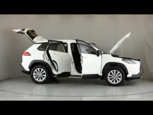 Toyota Corolla Cross 1.8 Xi - Image 15