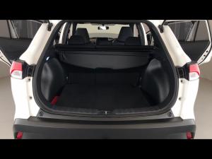 Toyota Corolla Cross 1.8 Xi - Image 18