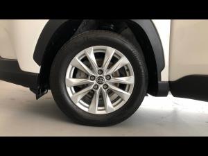 Toyota Corolla Cross 1.8 Xi - Image 19