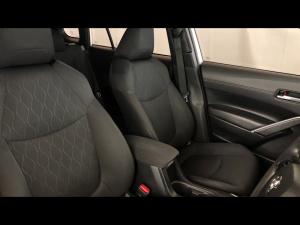 Toyota Corolla Cross 1.8 Xi - Image 31