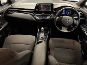 Toyota C-HR 1.2T Plus auto - Image 6