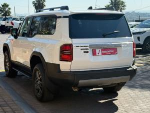 Toyota Land Cruiser Prado 2.8GD VX-R - Image 11