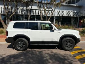 Toyota Land Cruiser Prado 2.8GD VX-R - Image 3