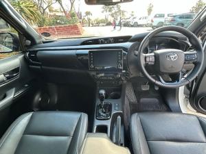 Toyota Hilux 2.8GD-6 double cab 4x4 Legend auto - Image 6