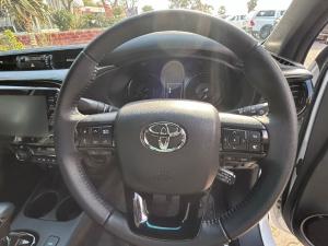 Toyota Hilux 2.8GD-6 double cab 4x4 Legend auto - Image 8