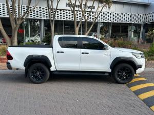 Toyota Hilux 2.8GD-6 double cab 4x4 Legend auto - Image 3