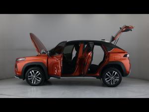 Toyota Starlet Cross 1.5 XR auto - Image 11