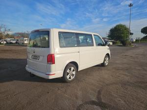 Volkswagen Transporter 2.0TDI Kombi SWB Trendline auto - Image 2
