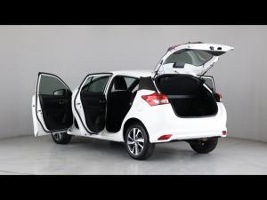 Toyota Yaris 1.5 Xs auto - Image 10