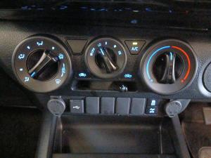 Toyota Hilux 2.8GD-6 Xtra cab Legend auto - Image 16