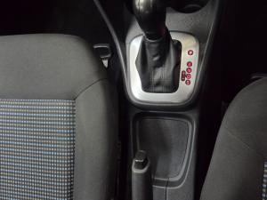 Volkswagen Polo Vivo 1.6 Comfortline TIP - Image 15