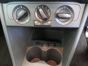 Volkswagen Polo Vivo 1.4 Life - Image 16