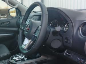 Nissan Navara 2.5DDTI PRO-2X automatic D/C - Image 9