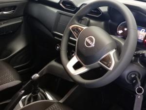 Nissan Magnite 1.0 Visia AMT - Image 6