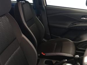 Nissan Magnite 1.0 Visia AMT - Image 8