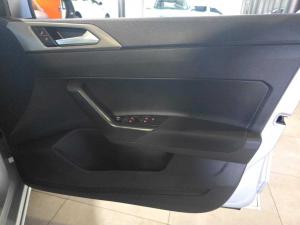 Volkswagen Polo 1.0 TSI Comfortline DSG - Image 12