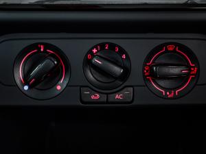 Volkswagen Polo Vivo hatch 1.6 Life - Image 13