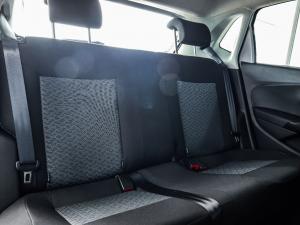 Volkswagen Polo Vivo hatch 1.6 Life - Image 18