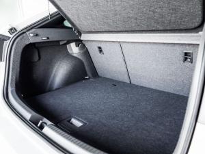 Volkswagen Taigo 1.0TSI R-Line - Image 18