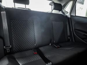 Volkswagen Polo Vivo hatch 1.4 - Image 20
