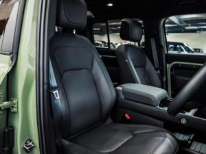 Land Rover Defender 110 D300 75 Years / 75th Limited Edition - Image 16