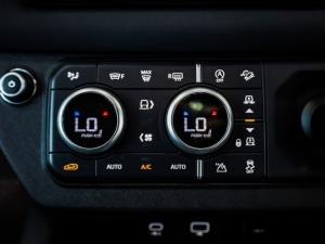 Land Rover Defender 110 D300 75 Years / 75th Limited Edition - Image 20