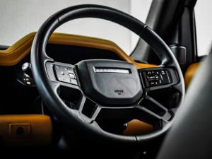 Land Rover Defender 110 D300 X-Dynamic HSE - Image 17