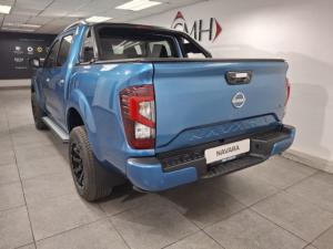 Nissan Navara 2.5DDTi double cab LE 4x4 - Image 3