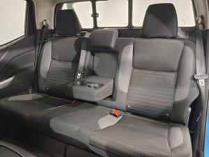Nissan Navara 2.5DDTi double cab LE 4x4 - Image 7