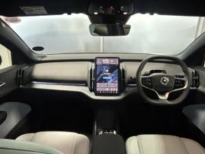 Volvo EX30 Ultra Single Motor Extended Range - Image 9